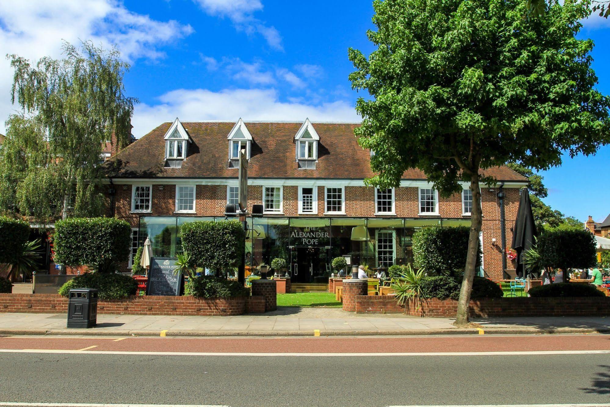 The Alexander Pope 3*